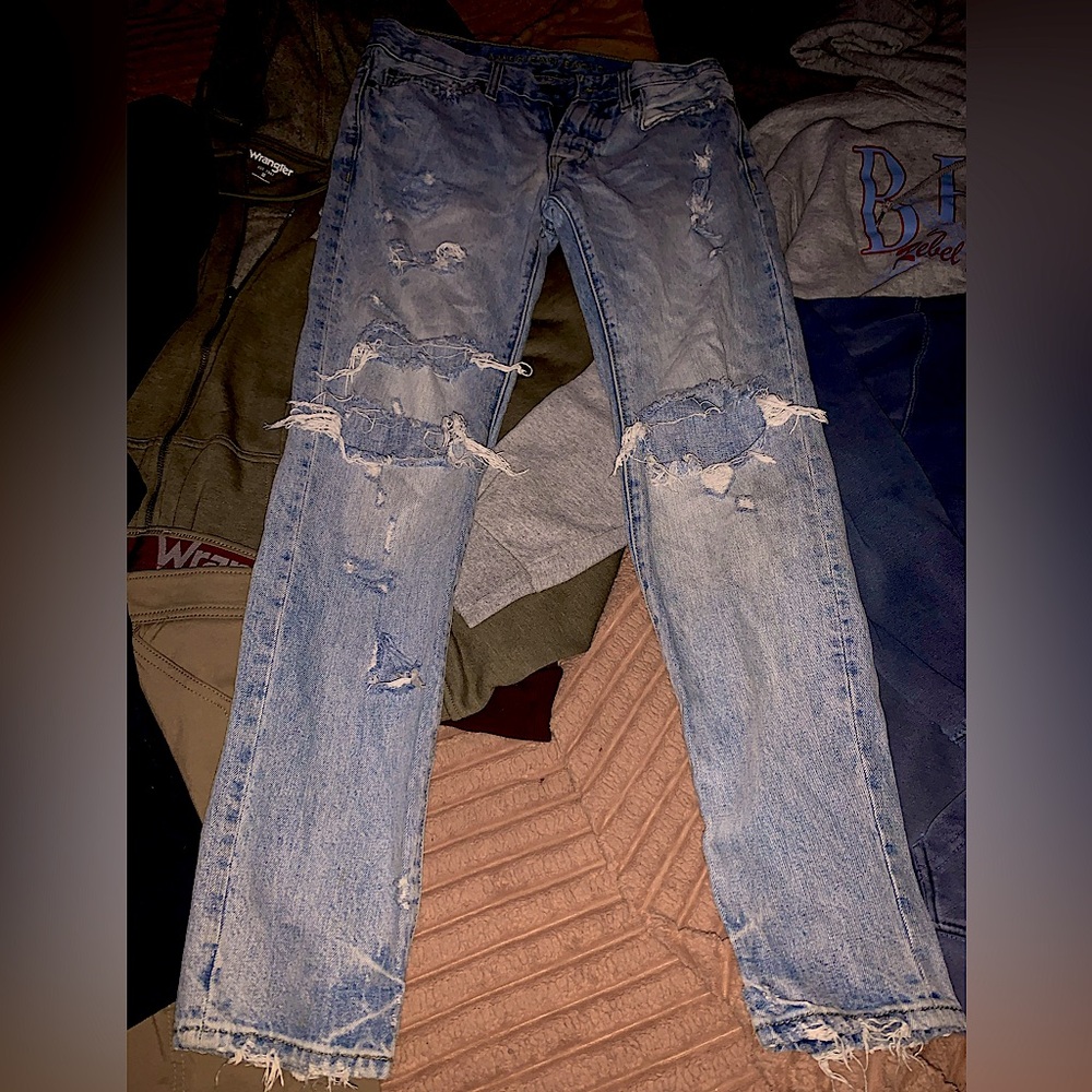 American eagle men’s distressed jeans 28/30
